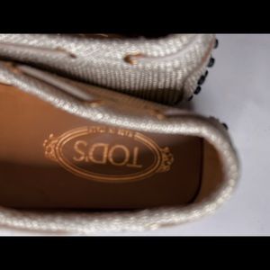 Tod's - metallic Gommino shoes - women - Leather/Leather/Rubber - 35- Gold